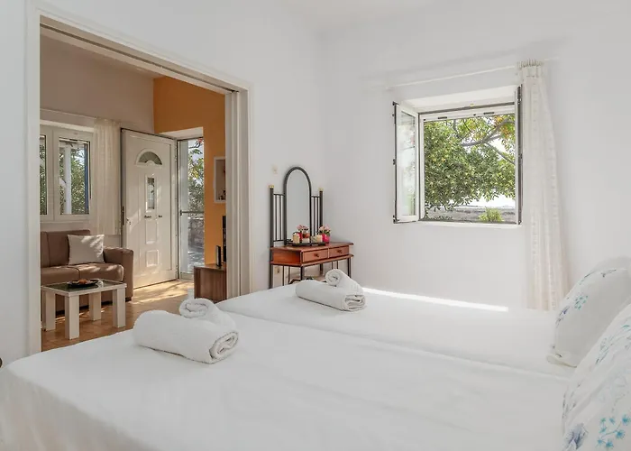 Margaret House Páros